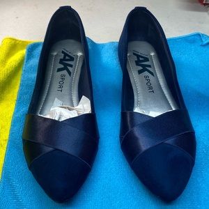 Anne Klein Oalise Women's Slip On Size:8 Color-Blue